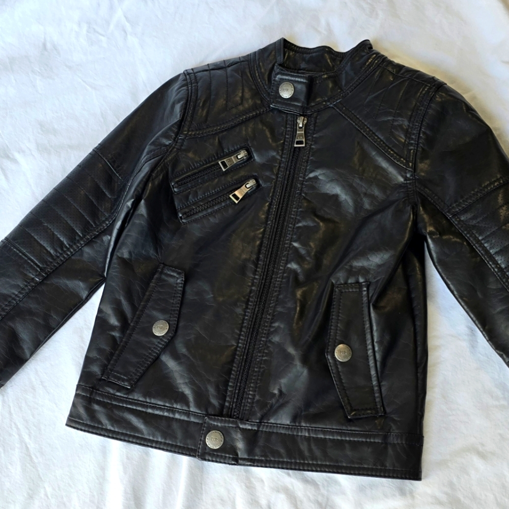Urban Republic Faux Leather Jacket. Size 5/6 with Zippers and Functional Pockets